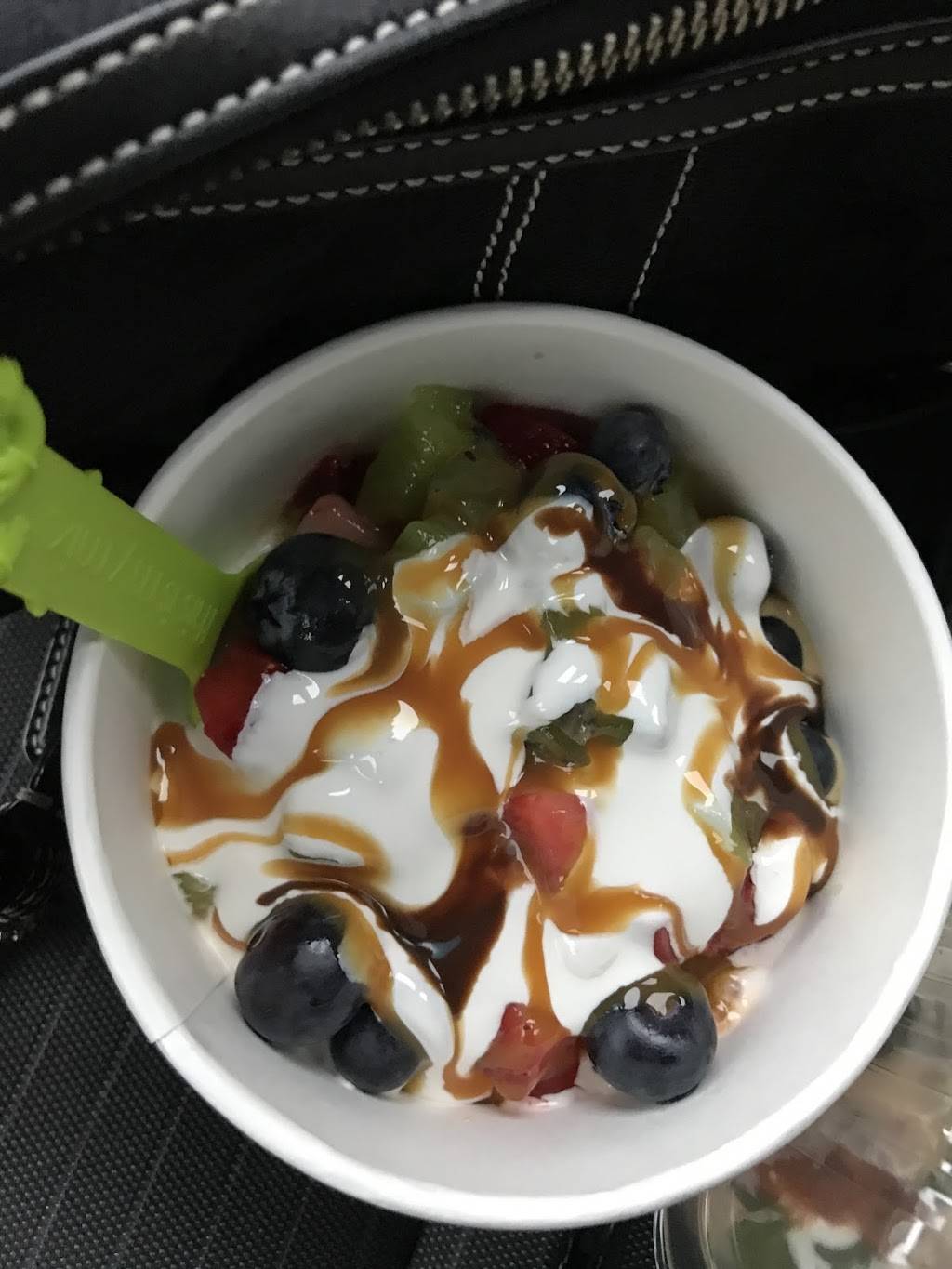 Menchies Frozen Yogurt | bakery | 3030 Watson Blvd Suite 1100, Warner Robins, GA 31093, USA | 4789531910 OR +1 478-953-1910