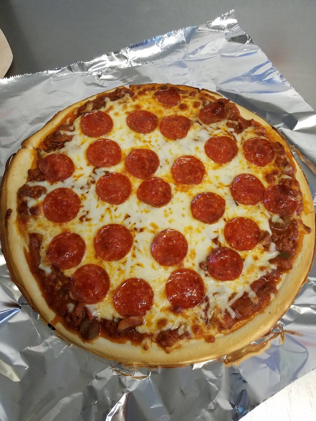 Siss Restaurant | restaurant | 2 W Pleasant St, Catawba, OH 43010, USA | 9378280061 OR +1 937-828-0061