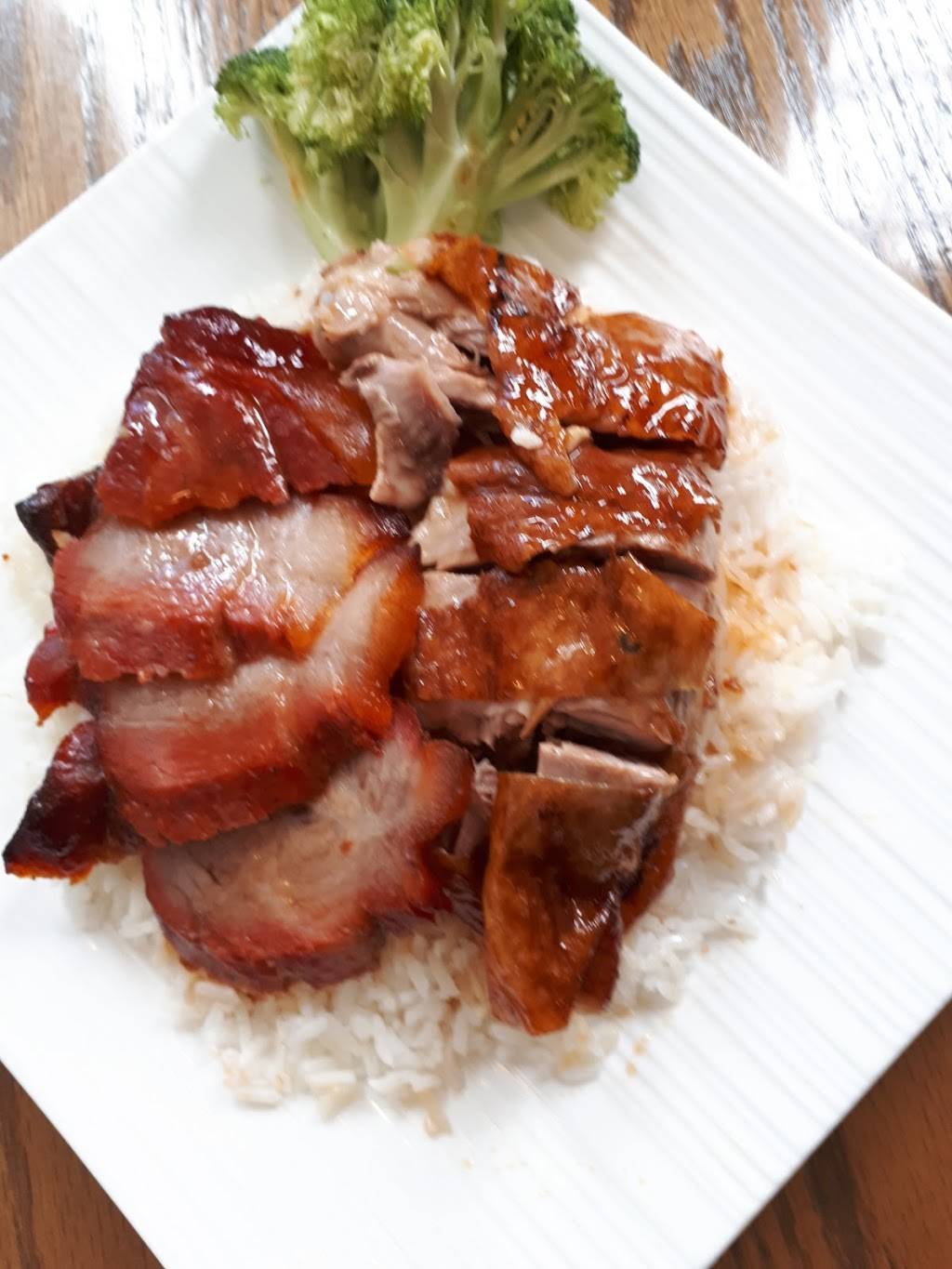 Golden Dragon Chinese Cuisine | restaurant | 92 King St W, Cobourg, ON K9A 2M3, Canada | 2892520906 OR +1 289-252-0906