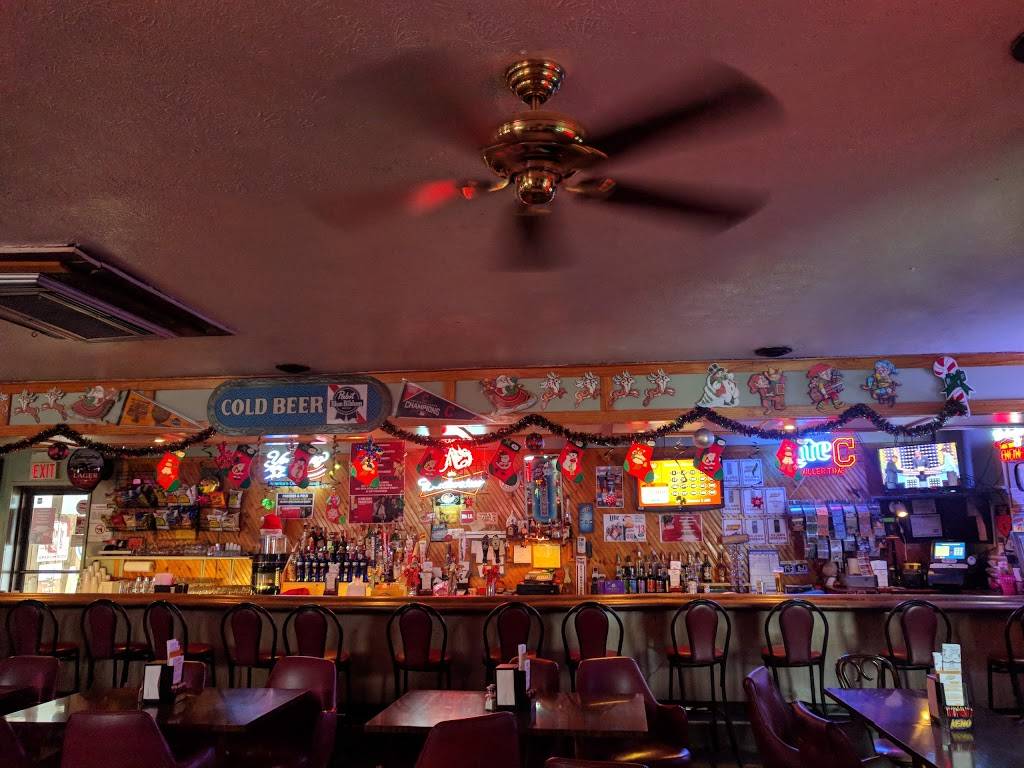 The Red Onion | restaurant | 522 Pearl Rd, Brunswick, OH 44212, USA | 3302258482 OR +1 330-225-8482