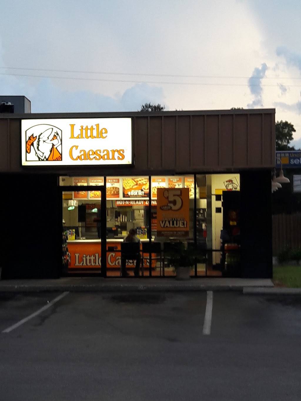 Little Caesars Pizza | meal takeaway | 7530 W Waters Ave, Tampa, FL 33615, USA | 8138868612 OR +1 813-886-8612