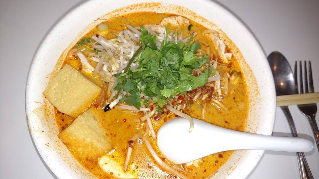 Blossoms Asian Bistro | restaurant | 4124 Wilder Rd, Bay City, MI 48706, USA | 9897781155 OR +1 989-778-1155