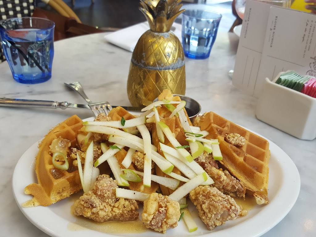 Eloise Nichols Grill & Liquors | restaurant | 2400 Mid Ln #100, Houston, TX 77027, USA | 7135540136 OR +1 713-554-0136