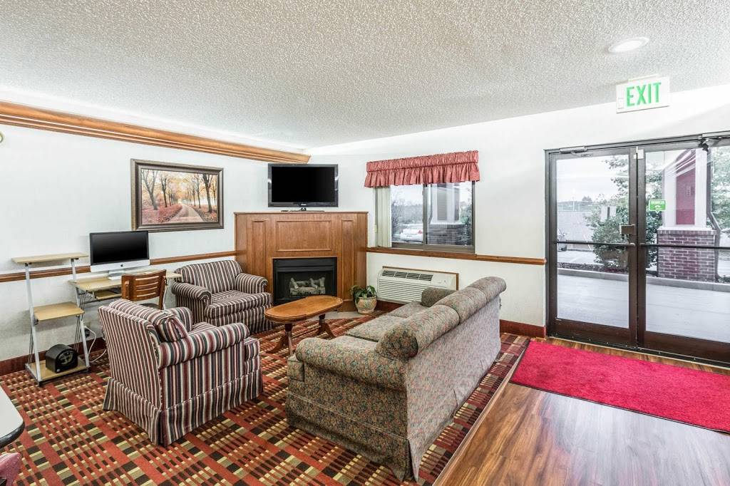 Econo Lodge | restaurant | 100 Howard Dr, Shelbyville, KY 40065, USA | 5026335771 OR +1 502-633-5771