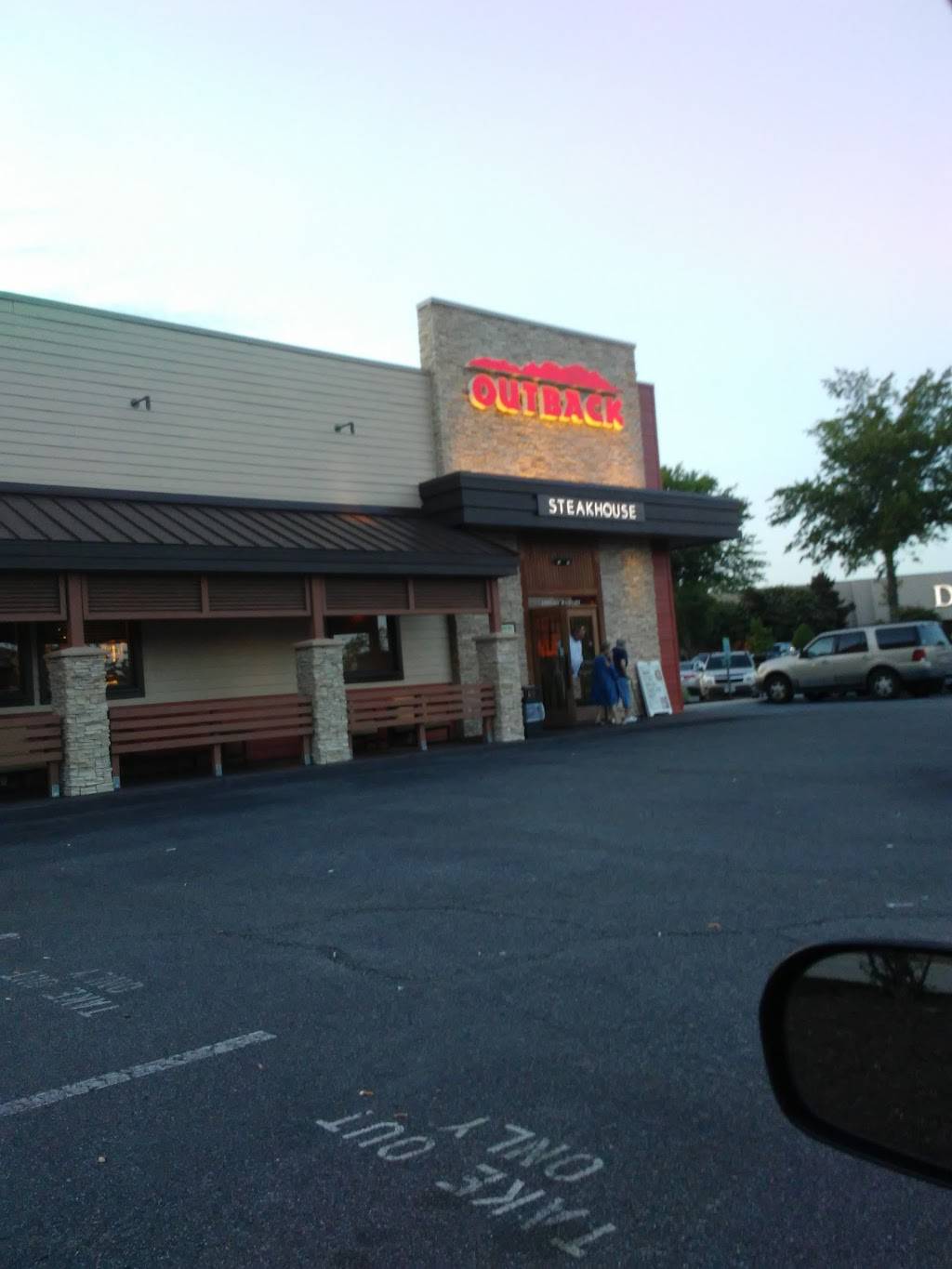 Outback Steakhouse | restaurant | 12258 Jefferson Ave, Newport News, VA 23602, USA | 7572493637 OR +1 757-249-3637