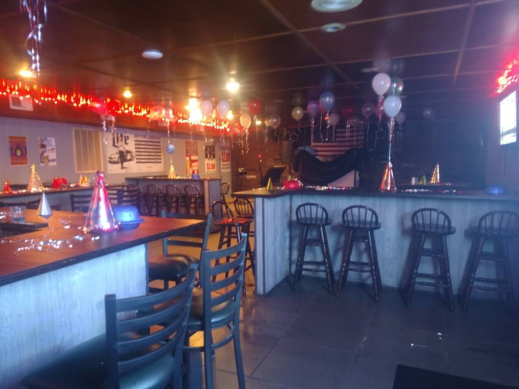 Bootleggers Bar & Grille Home of the big deck | restaurant | 287 TN-1, Crossville, TN 38555, USA | 9313370449 OR +1 931-337-0449