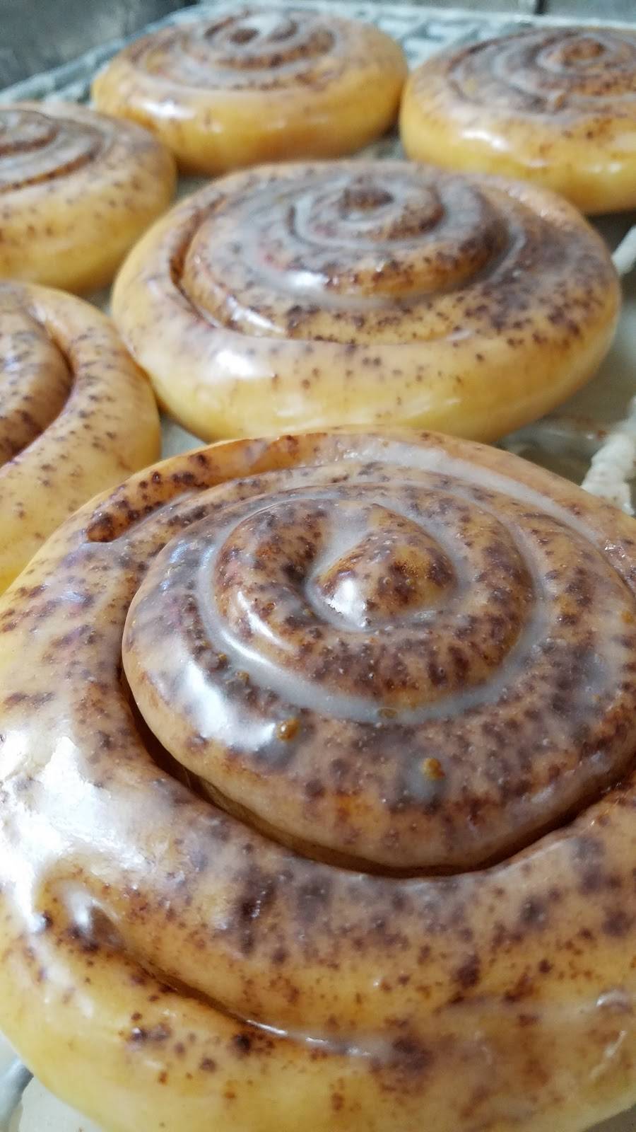 Acton Donuts | restaurant | 3101 Fall Creek Hwy, Granbury, TX 76049, USA | 8173268394 OR +1 817-326-8394