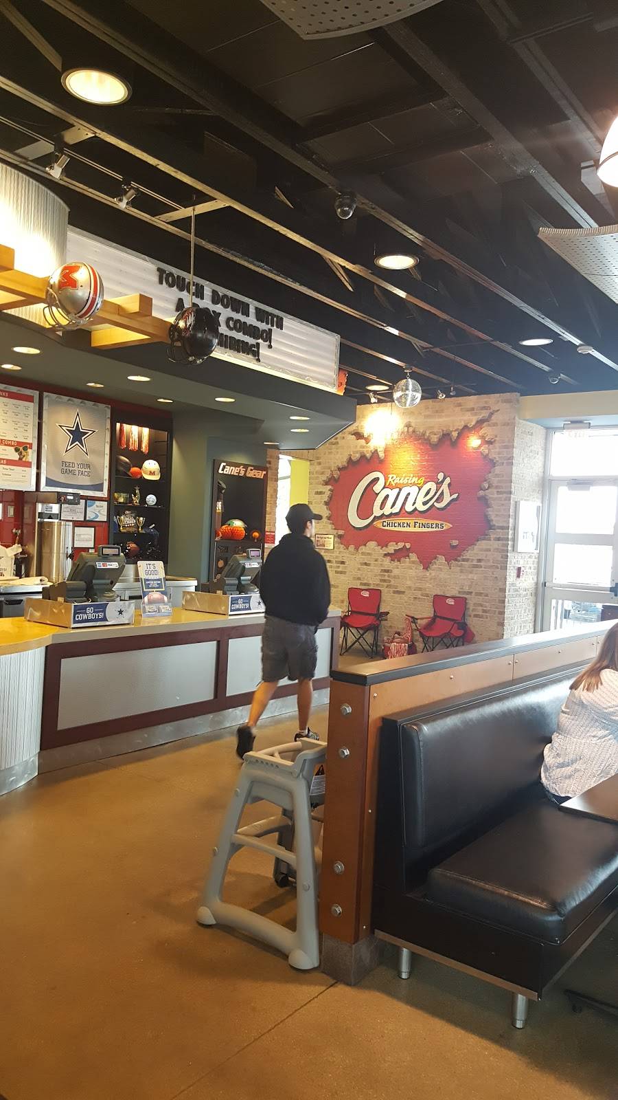 Raising Canes Chicken Fingers | meal takeaway | 3205 Justin Rd, Flower Mound, TX 75028, USA | 9728740359 OR +1 972-874-0359