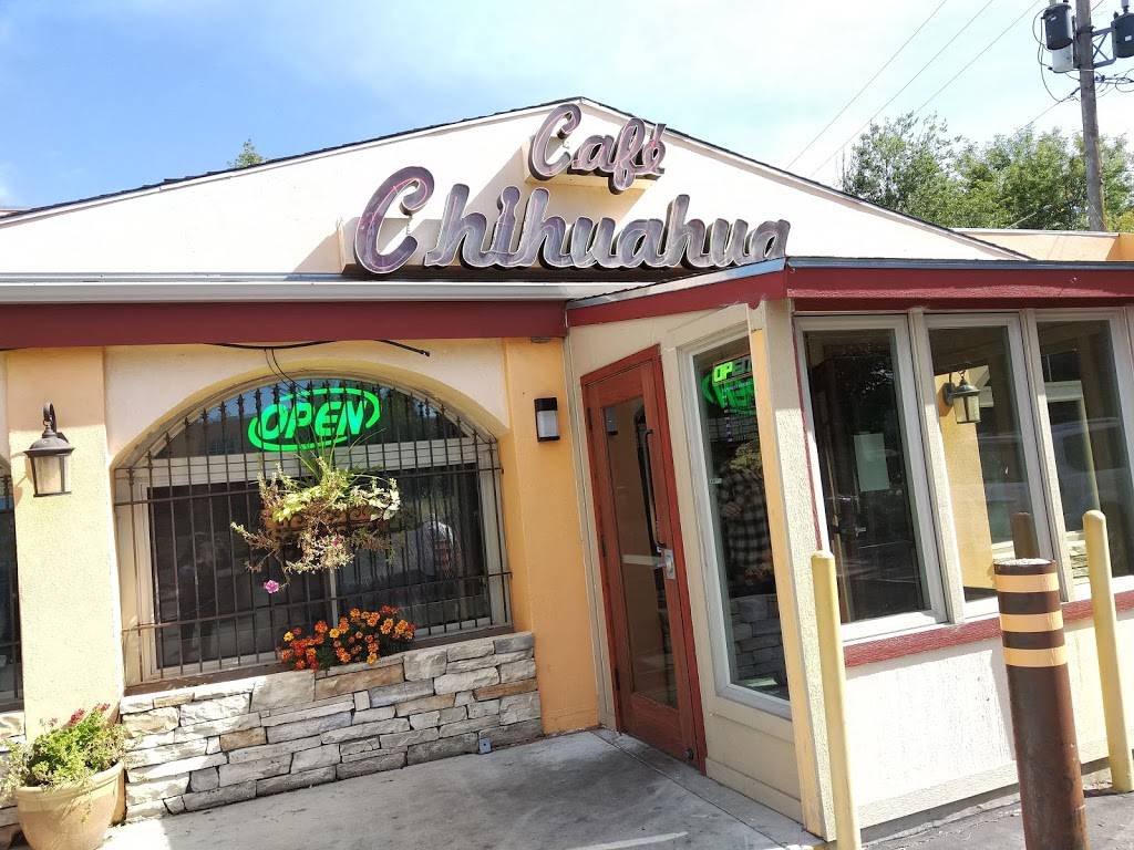 Cafe Chihuahua | restaurant | 2250 S Federal Blvd, Denver, CO 80219, USA | 3039344556 OR +1 303-934-4556