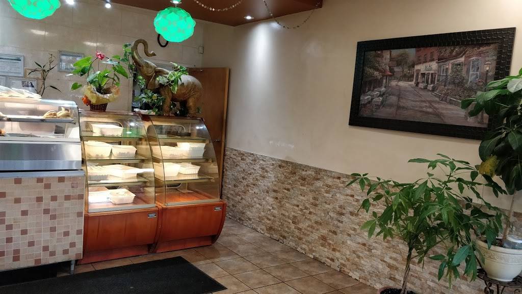 Thai Restaurant | restaurant | 2480 Eglinton Ave E, Scarborough, ON M1K 2R4, Canada | 4162664444 OR +1 416-266-4444