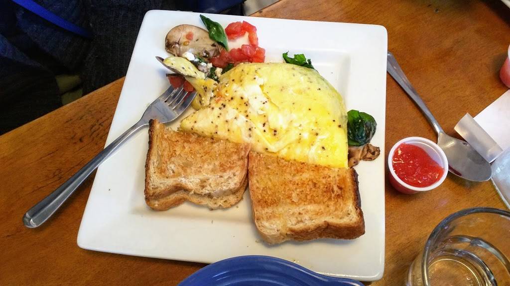 Turkeys | restaurant | 250 E Main St, Harbor Springs, MI 49740, USA | 2315266041 OR +1 231-526-6041