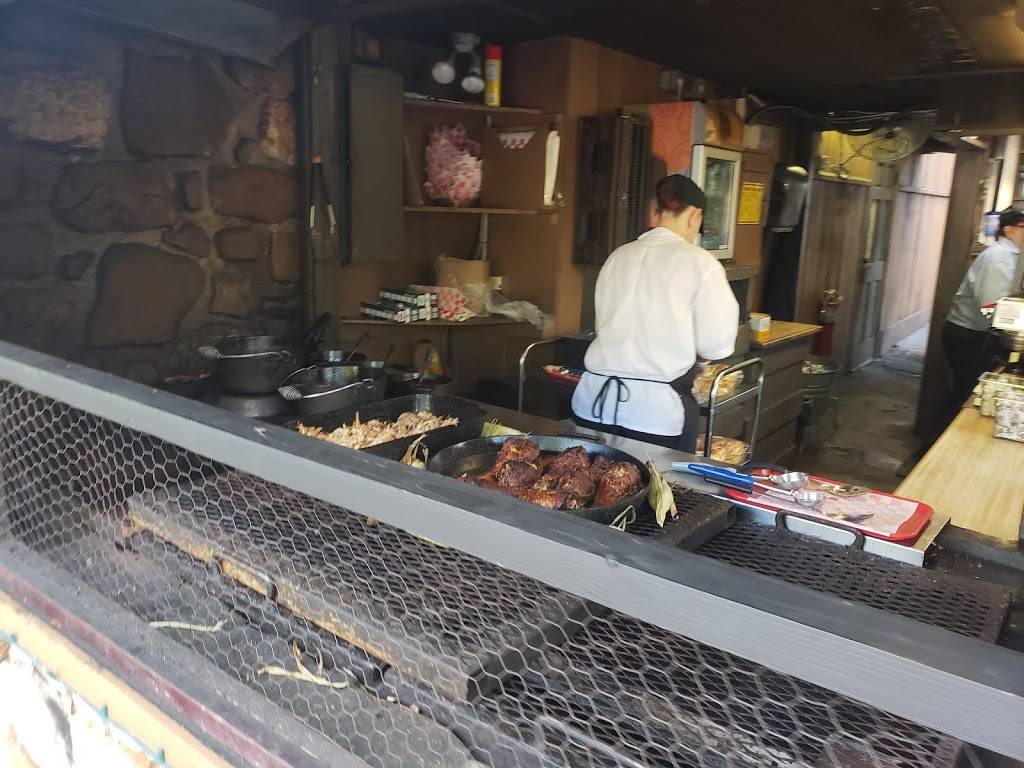 Miss Lillians Smoke House | restaurant | 2700 Dollywood Parks Blvd, Pigeon Forge, TN 37863, USA | 8003655996 OR +1 800-365-5996