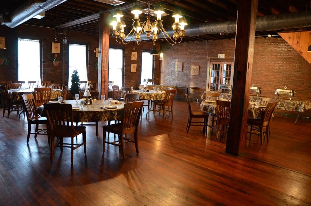 M. Moggers Restaurant & Pub | restaurant | 908 Poplar St, Terre Haute, IN 47807, USA | 8122349202 OR +1 812-234-9202