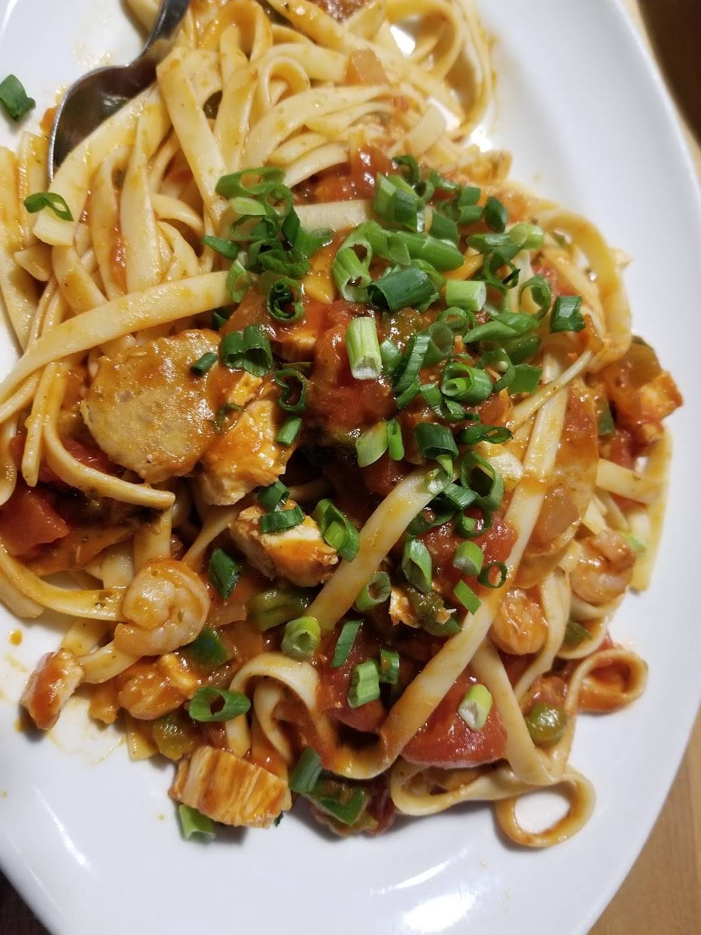 Boston Pizza | restaurant | Centrum Shopping Ctr, 2011 Winston Park Dr, Oakville, ON L6H 6P5, Canada | 9058298370 OR +1 905-829-8370