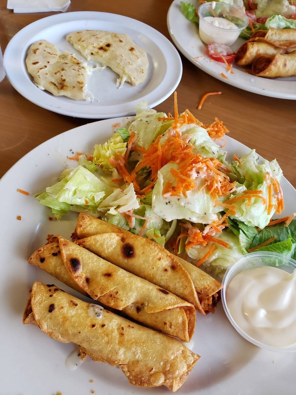 El Atlakat Restaurant | restaurant | 8984 Taft St, Pembroke Pines, FL 33024, USA | 9544500866 OR +1 954-450-0866