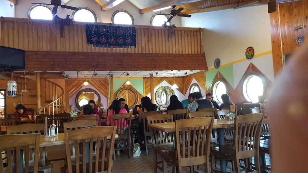 Amigos & Beer | restaurant | 675 w hickpoochee av, LaBelle, FL 33935, USA | 8636740058 OR +1 863-674-0058