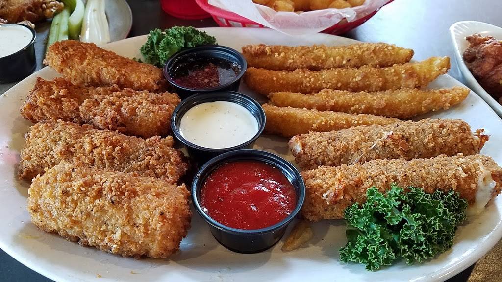 Pluckers Wing Bar | restaurant | 1400 Shepherd Dr, Houston, TX 77007, USA | 7138649464 OR +1 713-864-9464