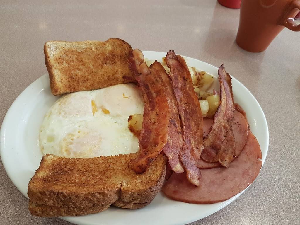 Superior Restaurant | restaurant | 84 Mill St, Almonte, ON K0A 1A0, Canada | 6132563954 OR +1 613-256-3954