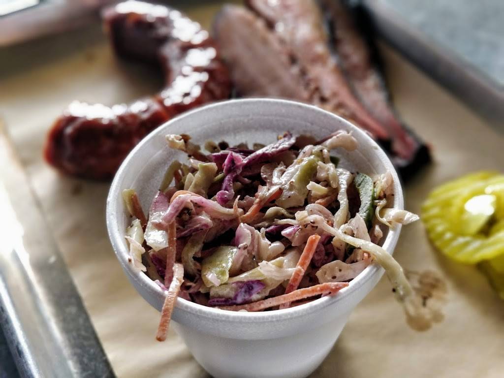 Ferris Wheelers Backyard and BBQ | restaurant | 1950 Market Center Blvd, Dallas, TX 75207, USA | 2147414141 OR +1 214-741-4141