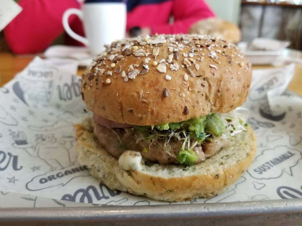 Bareburger | restaurant | 71-49 Austin St, Forest Hills, NY 11375, USA | 7182752273 OR +1 718-275-2273