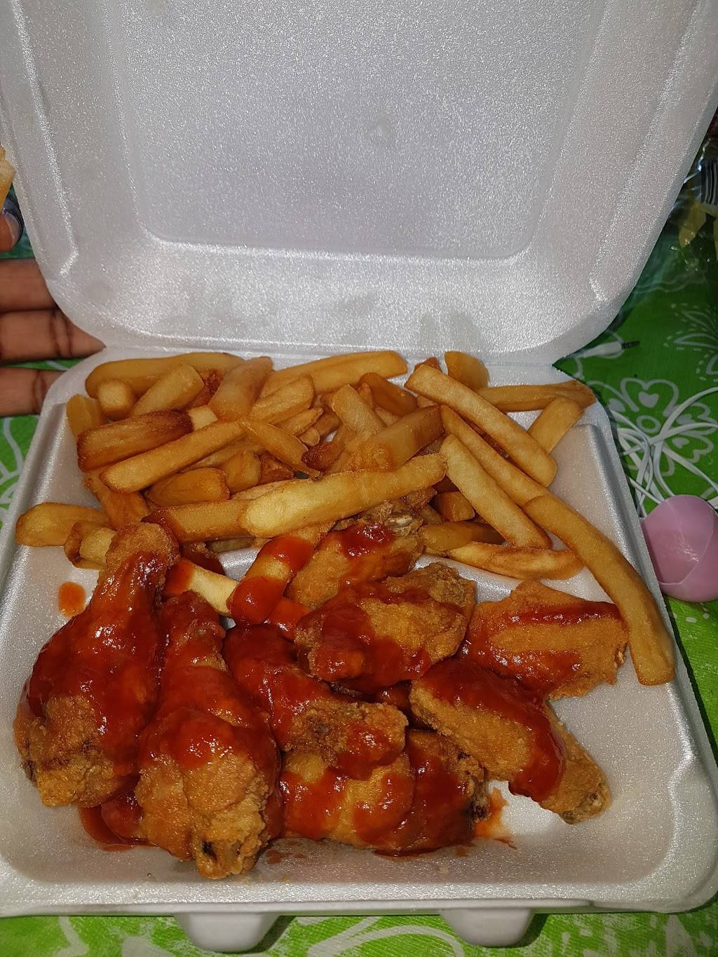 Pizza Village n Burgers | restaurant | 2397 Eglinton Ave E, Scarborough, ON M1K 2M5, Canada | 4167529070 OR +1 416-752-9070