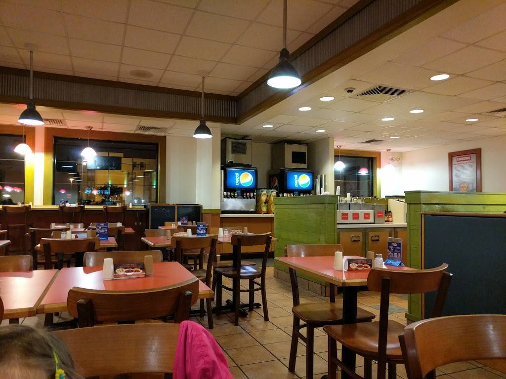 Lions Choice | restaurant | 10765 Sunset Hills Plaza, St. Louis, MO 63127, USA | 3149849233 OR +1 314-984-9233