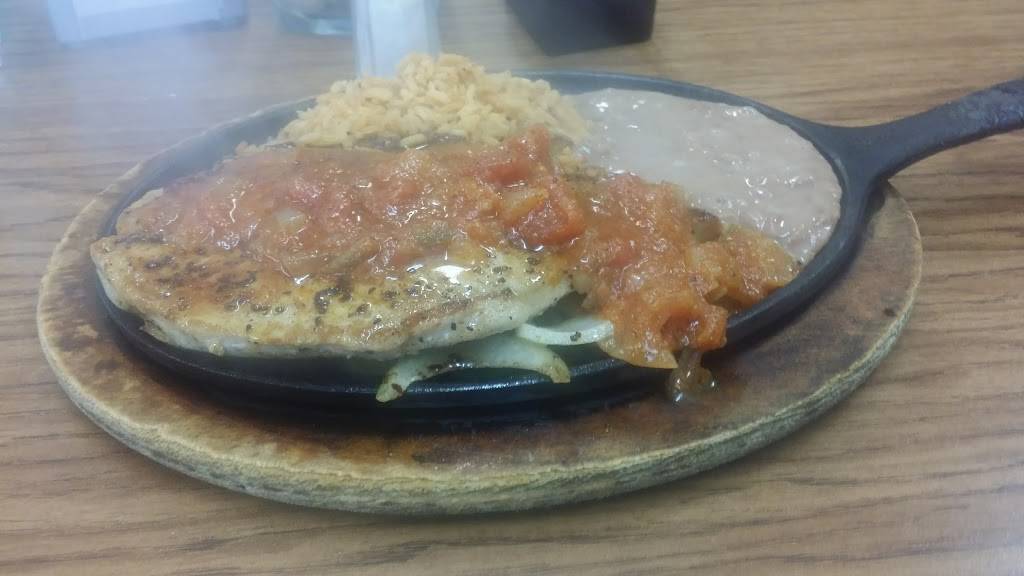 La Barranca | restaurant | 1026 Cincinnati Ave, San Antonio, TX 78201, USA | 2107338283 OR +1 210-733-8283