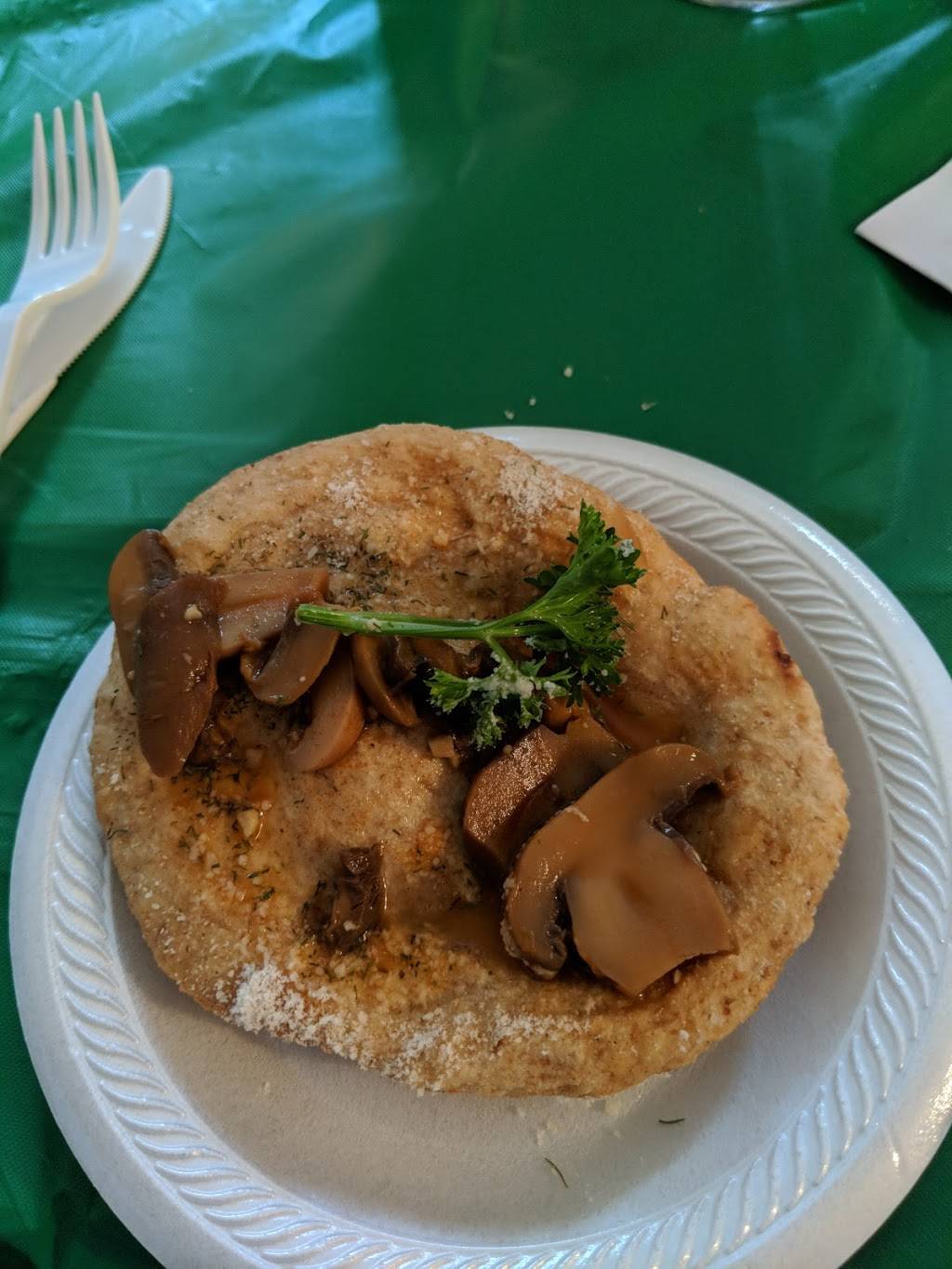 Jozsa Corner | restaurant | 4800 Second Avenue, Pittsburgh, PA 15207, USA | 4124221886 OR +1 412-422-1886