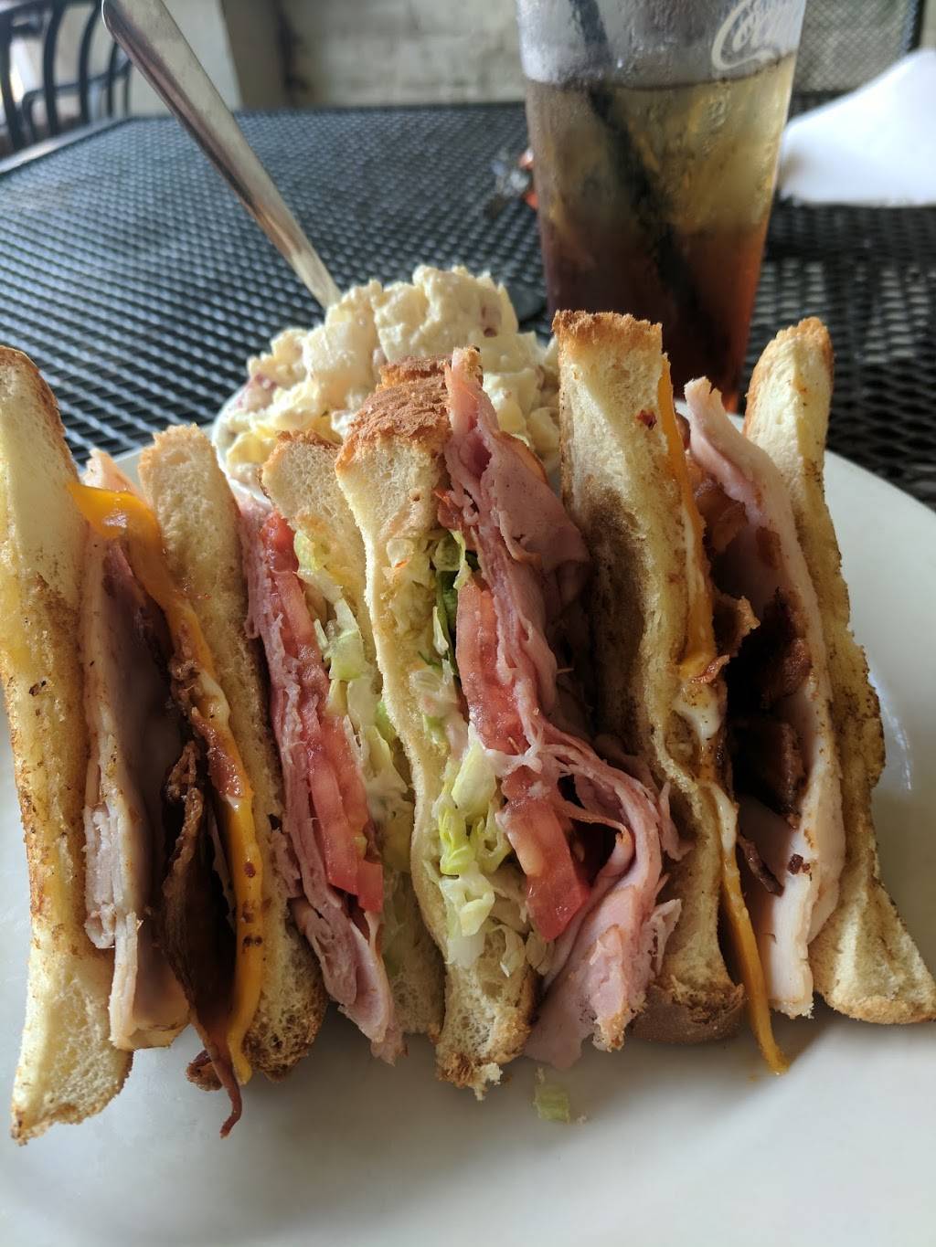 Wild Wing Cafe | cafe | 111 W Main St, Spartanburg, SC 29306, USA | 8645854646 OR +1 864-585-4646