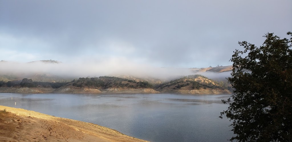 Dragon Lake Grill | restaurant | 10625 Nacimiento Lake Dr, Bradley, CA 93426, USA | 8052383773 OR +1 805-238-3773