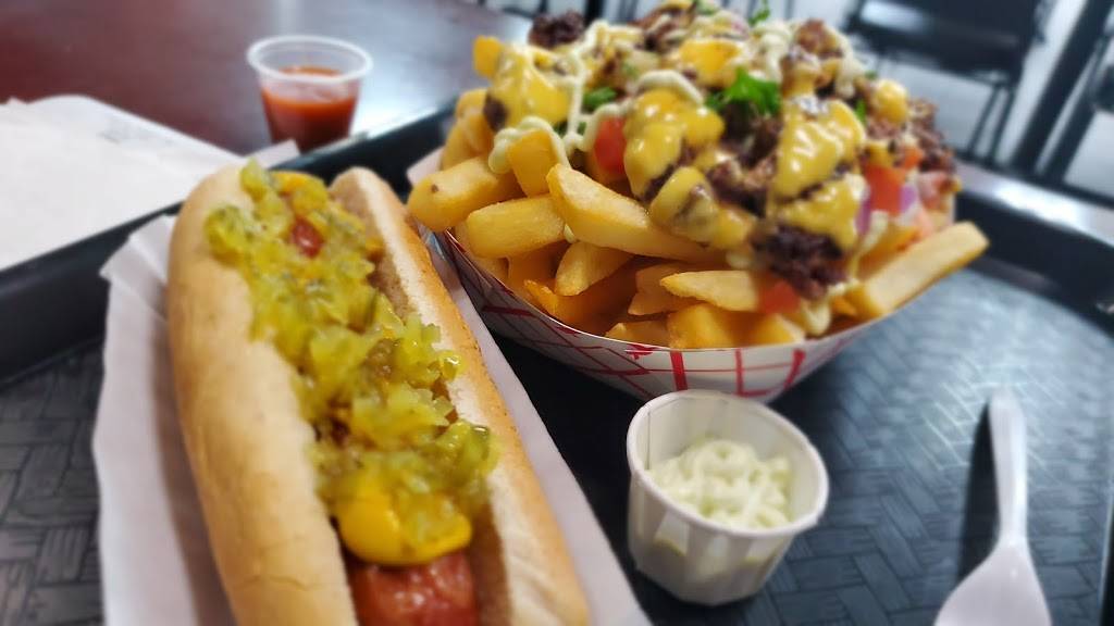 Batata homemade burger | restaurant | inside Mobil Gas Station Store, 8911 S Orange Blossom Trail, Orlando, FL 32809, USA | 4078572841 OR +1 407-857-2841