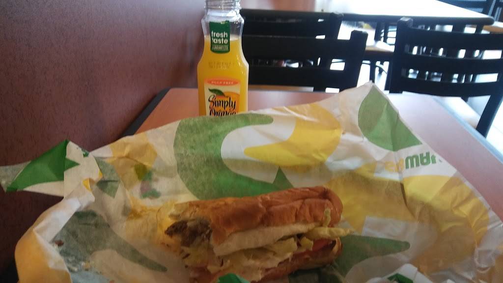 Subway Restaurants | restaurant | 2717 SW 37th Ave, Miami, FL 33133, USA | 7865028911 OR +1 786-502-8911