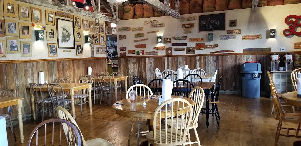 Black Board Bar B Q | restaurant | 1123 Sisterdale Rd, Boerne, TX 78006, USA | 8303246858 OR +1 830-324-6858