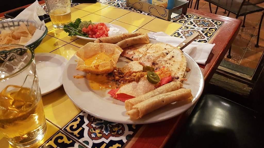 Posados Cafe - E Bert Kouns Industrial | restaurant | 1355 E Bert Kouns, Industrial, Shreveport, LA 71105, USA | 3185242000 OR +1 318-524-2000