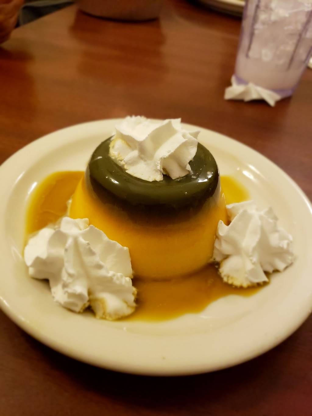 Amigos Restaurant and Cantina | restaurant | 1076 E Colorado Blvd, Pasadena, CA 91106, USA | 6265771307 OR +1 626-577-1307