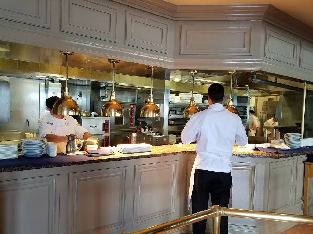 Narcoossees | restaurant | 4401 Grand, Floridian Way, Orlando, FL 32830, USA | 4078241400 OR +1 407-824-1400