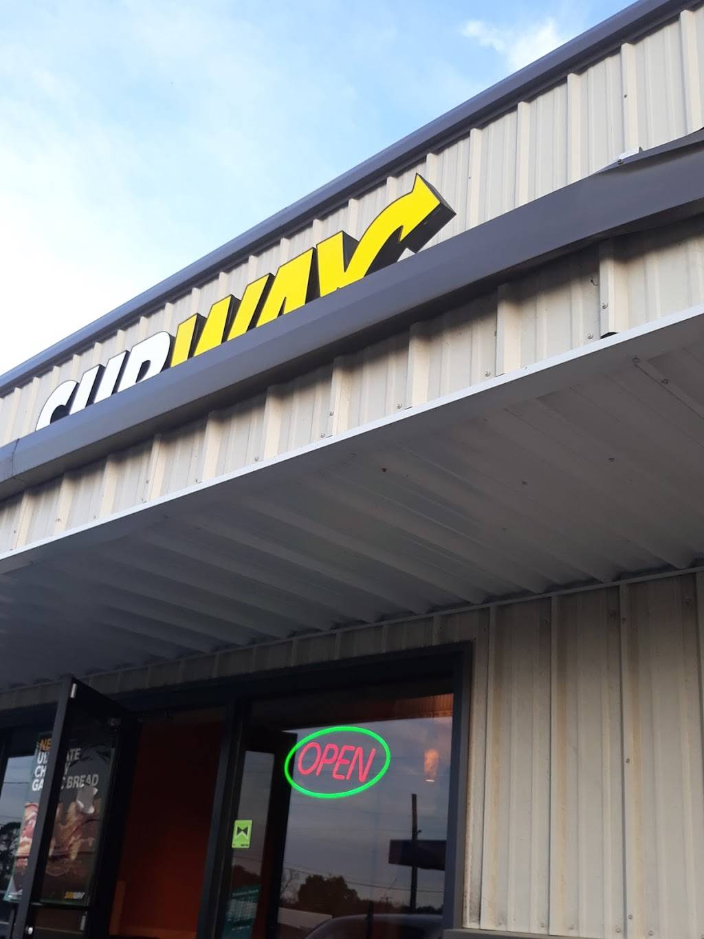 Subway | restaurant | 8565 Memorial Boulevard, Park Central Crossing Suite # 200, Port Arthur, TX 77640, USA | 4097290247 OR +1 409-729-0247
