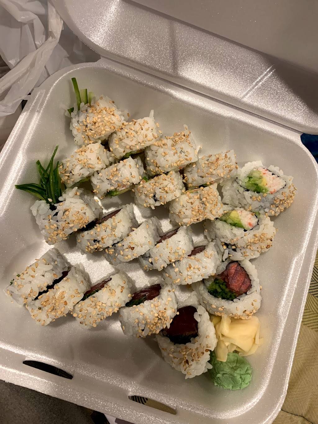 Konnichiwa Sushi & Bar | restaurant | 8350 La Mesa Blvd, La Mesa, CA 91942, USA | 6194666446 OR +1 619-466-6446