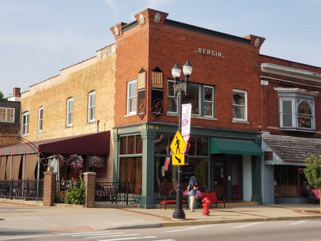 Flat River Grill | restaurant | 201 E Main St, Lowell, MI 49331, USA | 6168978523 OR +1 616-897-8523