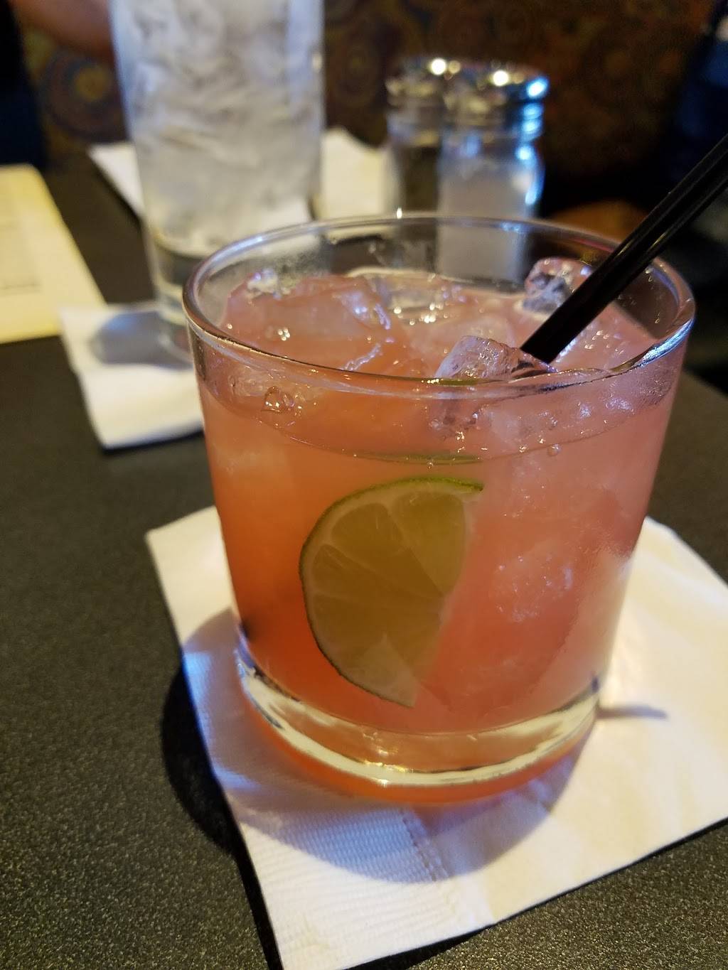 Mantra Bar & Grille | restaurant | 6913 Maple St, Omaha, NE 68104, USA | 4029331666 OR +1 402-933-1666