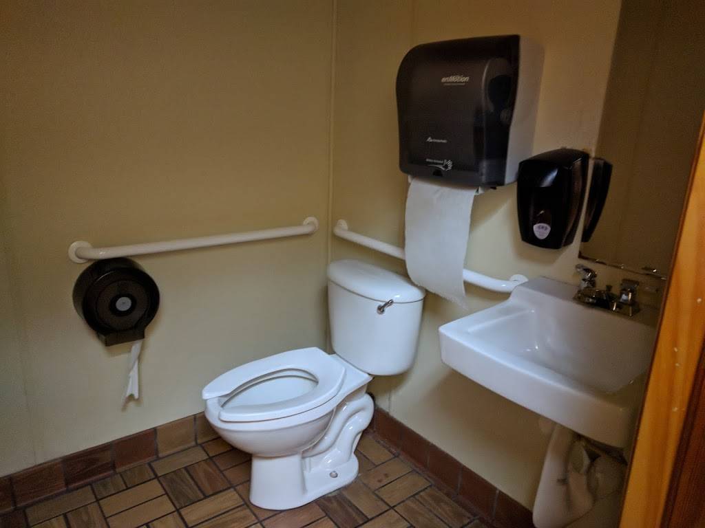 Subway Restaurants | restaurant | 8252 Jog Rd, Boynton Beach, FL 33472, USA | 5617522008 OR +1 561-752-2008