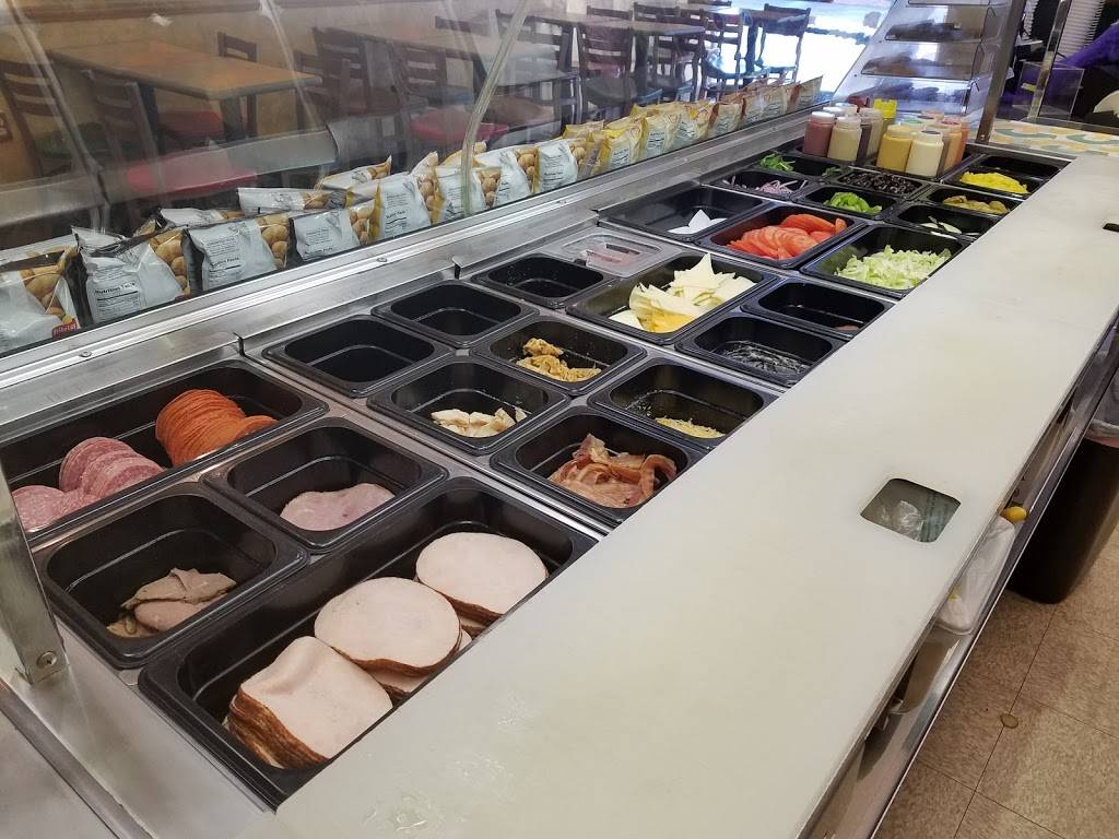 Subway | restaurant | 557 N Golden State Blvd, Turlock, CA 95380, USA | 2096697635 OR +1 209-669-7635