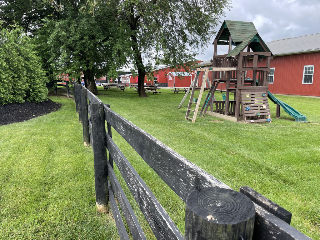 Blystone Farm Butcher Shop, Bakery |  | 8677 Oregon Rd, Canal Winchester, OH 43110, USA | 6148331211 OR +1 614-833-1211