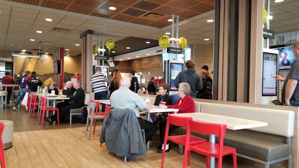 McDonalds | cafe | 1401 N Memorial Dr, Lancaster, OH 43130, USA | 7406531870 OR +1 740-653-1870