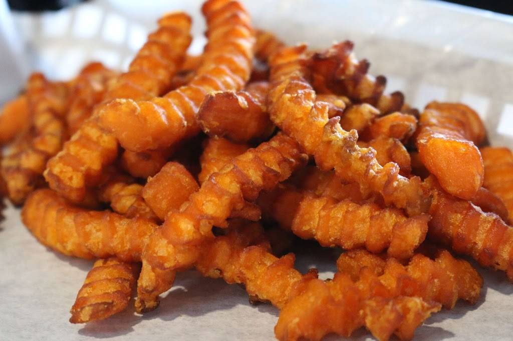 Revel Burger | restaurant | 4720 Alexander Blvd NE, Albuquerque, NM 87107, USA | 5053034700 OR +1 505-303-4700