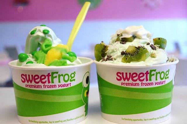 Sweet Frog Knoxville, Premium Frozen Yogurt | restaurant | 10901 Parkside Dr # 102, Knoxville, TN 37934, USA | 8652884242 OR +1 865-288-4242