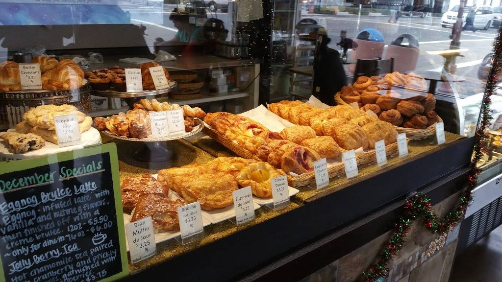 Petite Madeline Bakery | bakery | 223 N Coast Hwy, Oceanside, CA 92054, USA | 7602317300 OR +1 760-231-7300