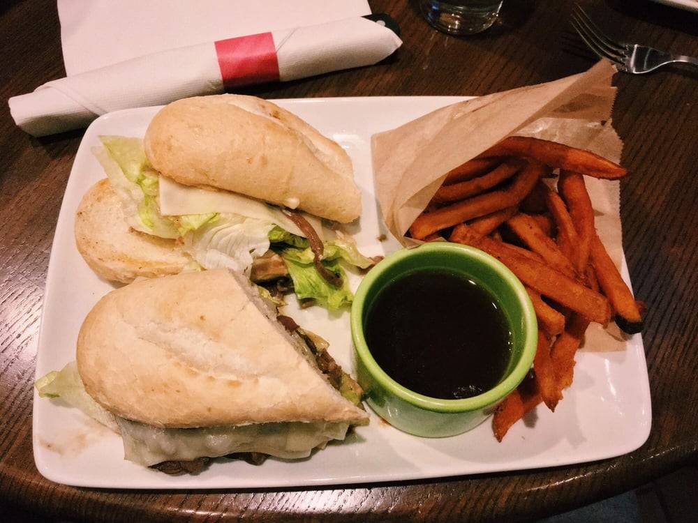 TGI Fridays | restaurant | 4482 Palisades Center Dr, West Nyack, NY 10994, USA | 8453481185 OR +1 845-348-1185