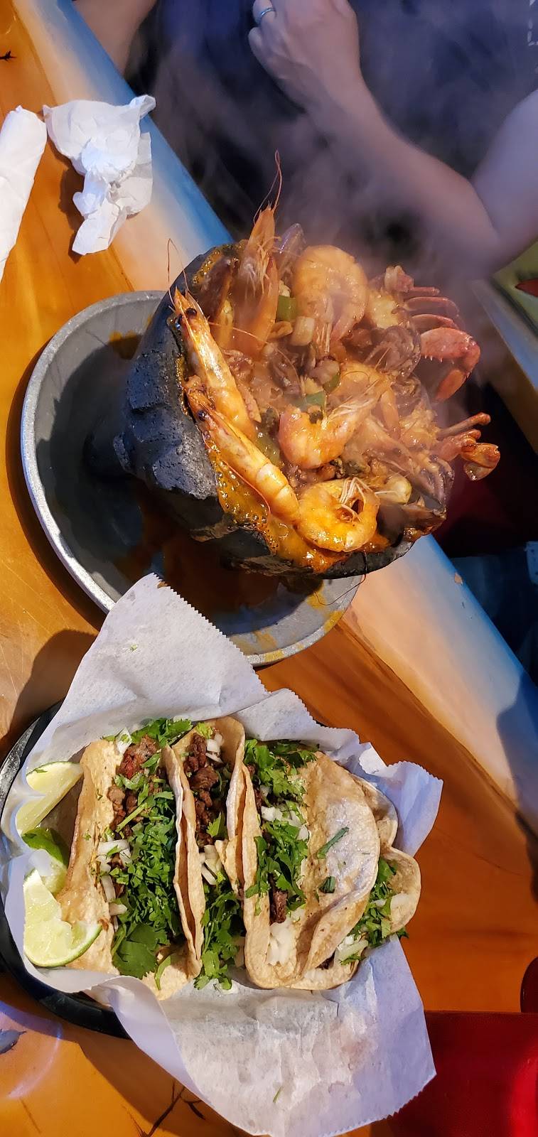 Los Cuates Taqueria | restaurant | 412 Newtown Rd B, Virginia Beach, VA 23462, USA | 7574565456 OR +1 757-456-5456