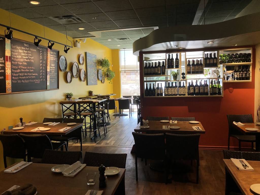 Zizis Kitchen | restaurant | 665 Earl Armstrong Rd, Gloucester, ON K1V 2G2, Canada | 6138221066 OR +1 613-822-1066